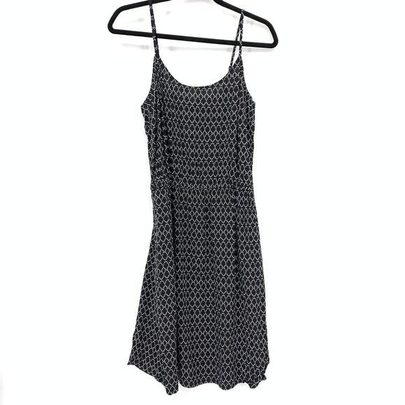 Old Navy Dresses & Skirts - Old Navy A-Line Casual Sundress Womens Size MT Black White Print